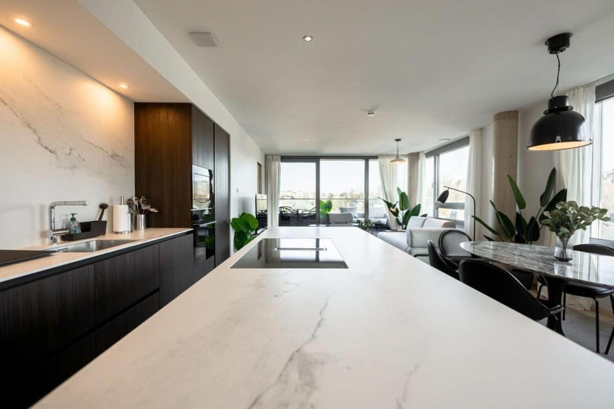 City Luxury With City Views In Ville Haute Luxemburg Exteriör bild